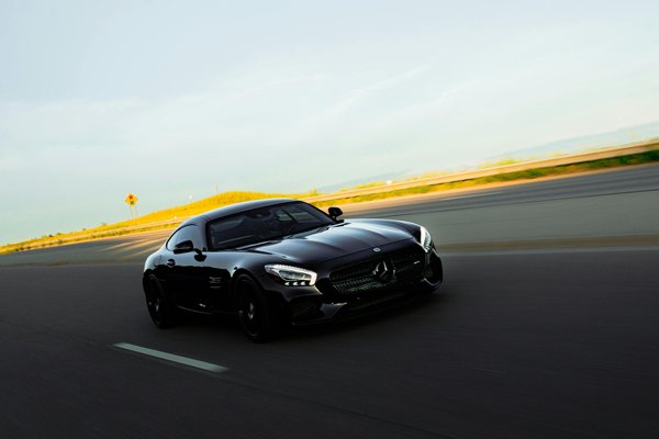 La transformation d'une voiture moderne en voiture vintage : est-ce possible ?